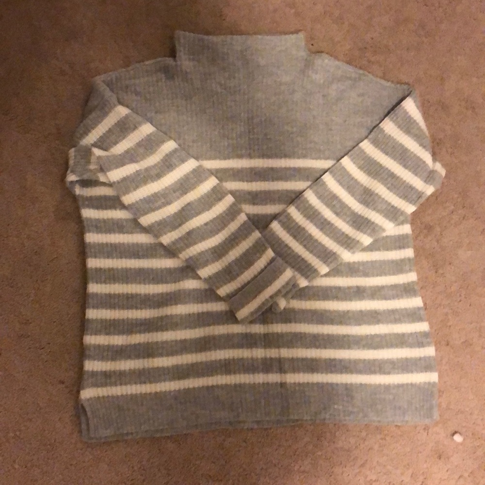Striped turtleneck